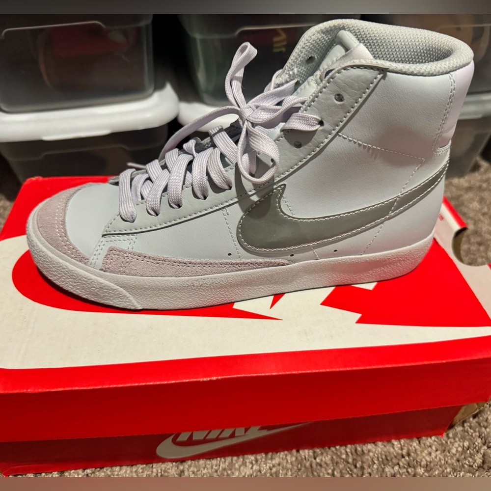 Nike Blazer 77 size 5 (youth)